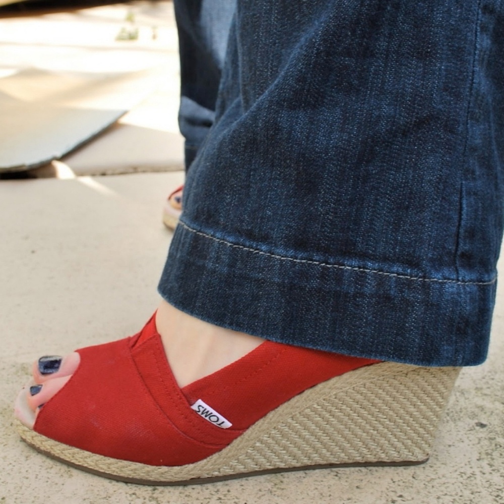 Toms Wedges